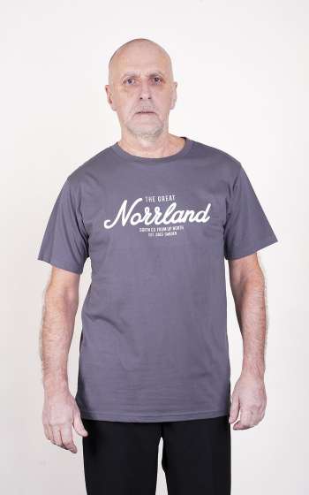 SQRTN Great Norrland T-shirt Dark Grey UTFÃRSÃLJNING